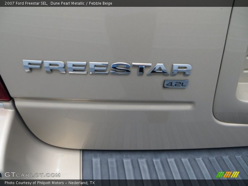 Dune Pearl Metallic / Pebble Beige 2007 Ford Freestar SEL