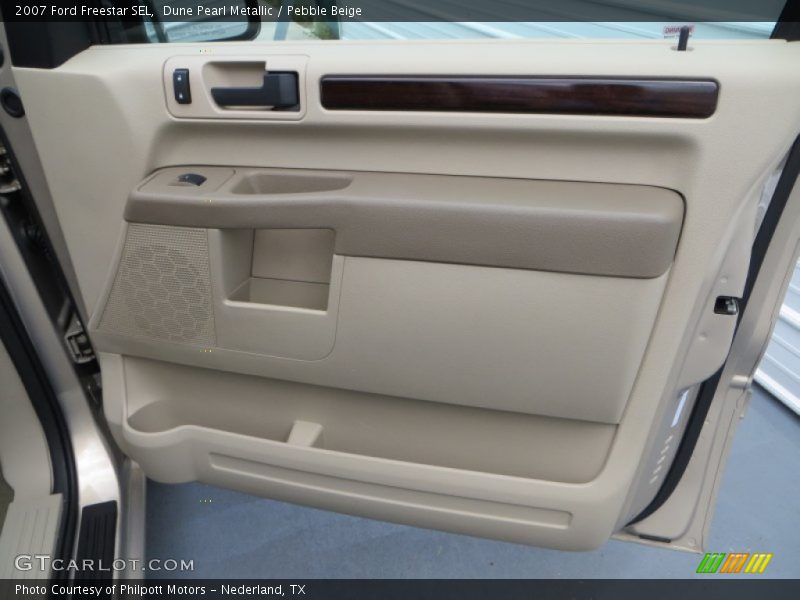 Dune Pearl Metallic / Pebble Beige 2007 Ford Freestar SEL