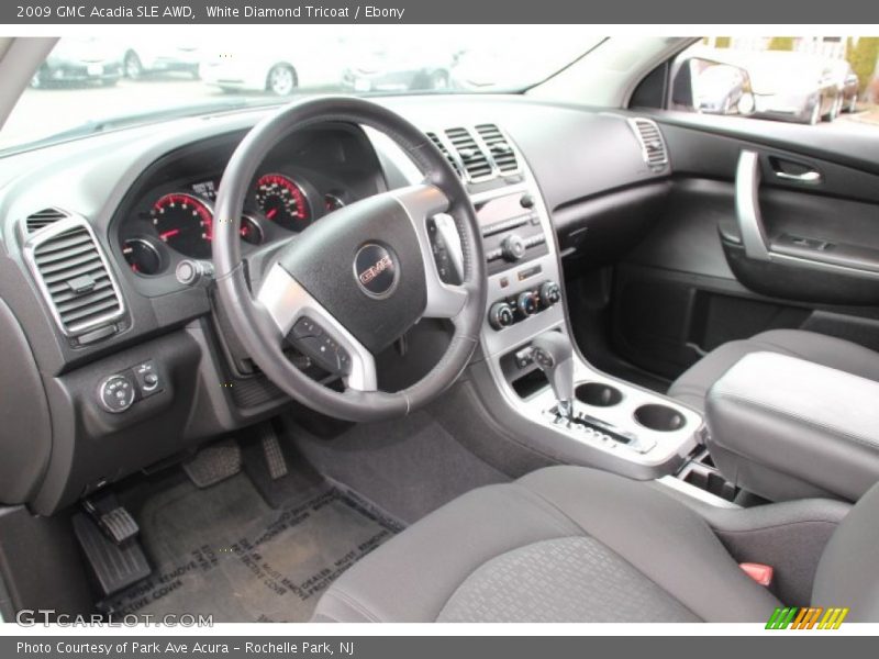 White Diamond Tricoat / Ebony 2009 GMC Acadia SLE AWD