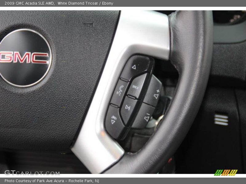 White Diamond Tricoat / Ebony 2009 GMC Acadia SLE AWD