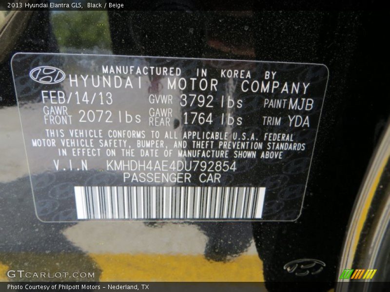 Black / Beige 2013 Hyundai Elantra GLS