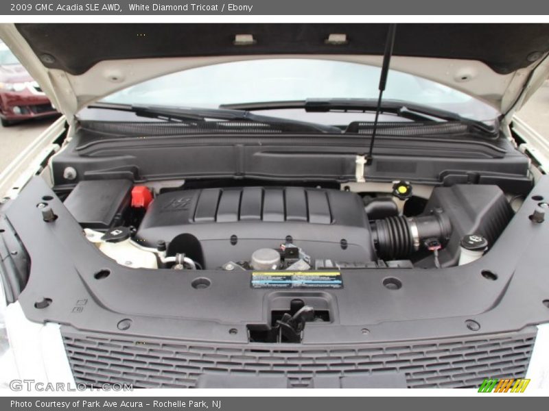 White Diamond Tricoat / Ebony 2009 GMC Acadia SLE AWD