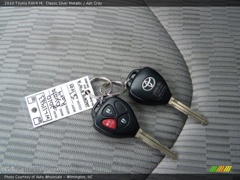 Classic Silver Metallic / Ash Gray 2010 Toyota RAV4 I4