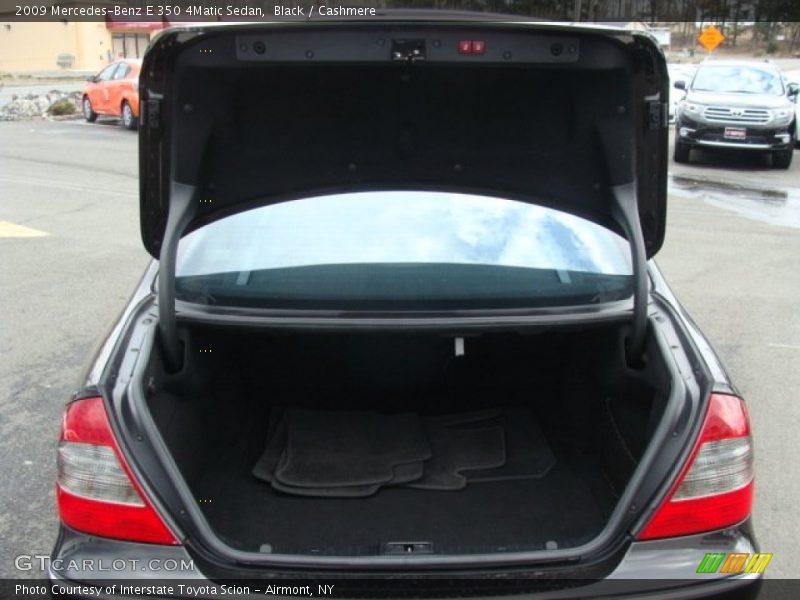 Black / Cashmere 2009 Mercedes-Benz E 350 4Matic Sedan