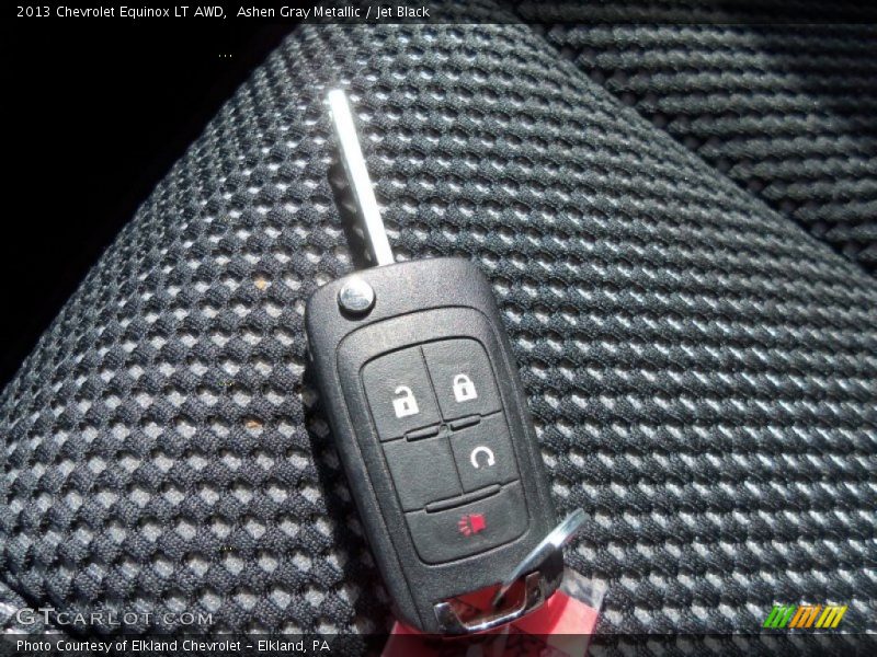 Ashen Gray Metallic / Jet Black 2013 Chevrolet Equinox LT AWD