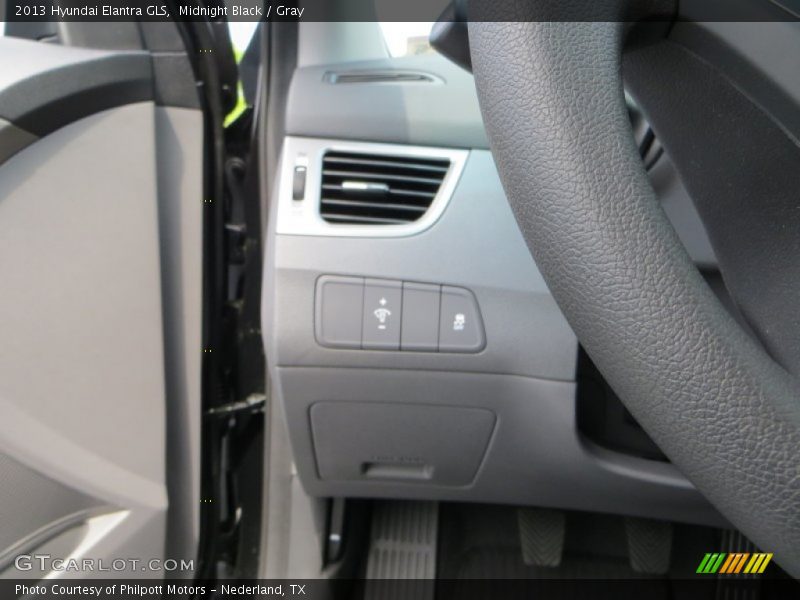 Midnight Black / Gray 2013 Hyundai Elantra GLS