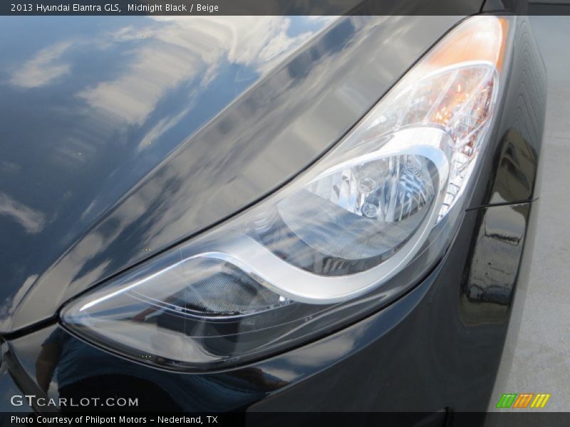 Midnight Black / Beige 2013 Hyundai Elantra GLS