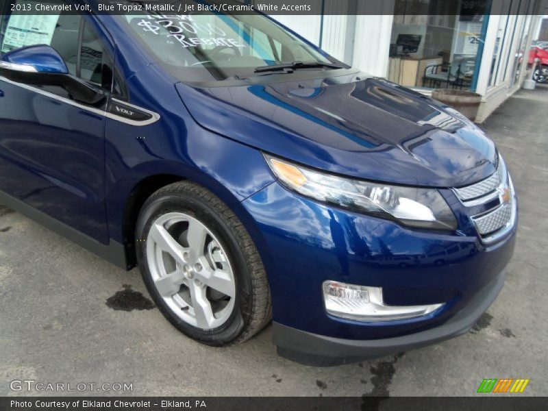 Blue Topaz Metallic / Jet Black/Ceramic White Accents 2013 Chevrolet Volt