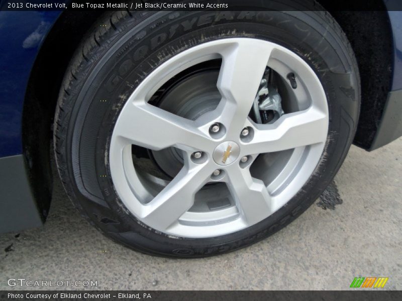 Blue Topaz Metallic / Jet Black/Ceramic White Accents 2013 Chevrolet Volt