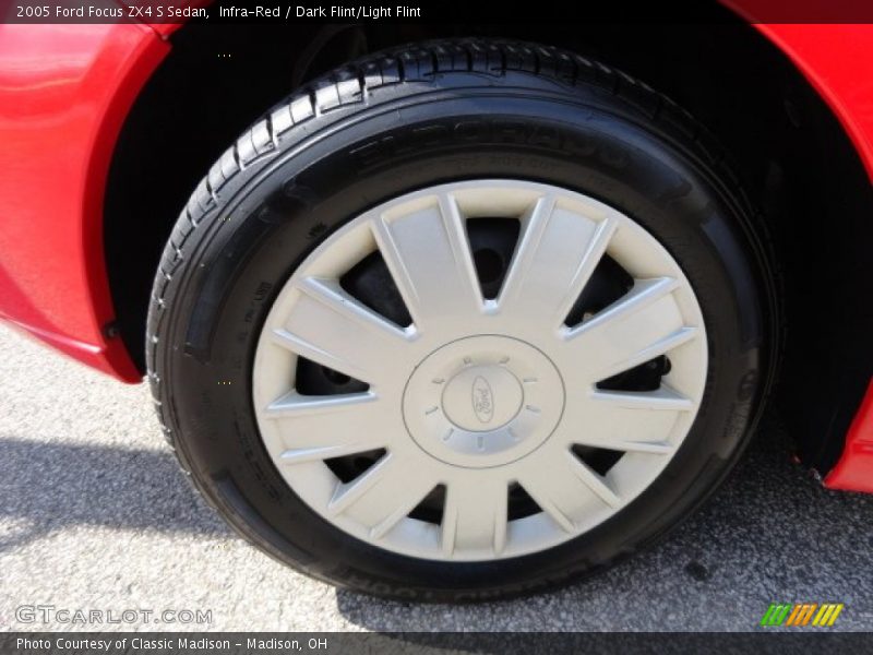 Infra-Red / Dark Flint/Light Flint 2005 Ford Focus ZX4 S Sedan