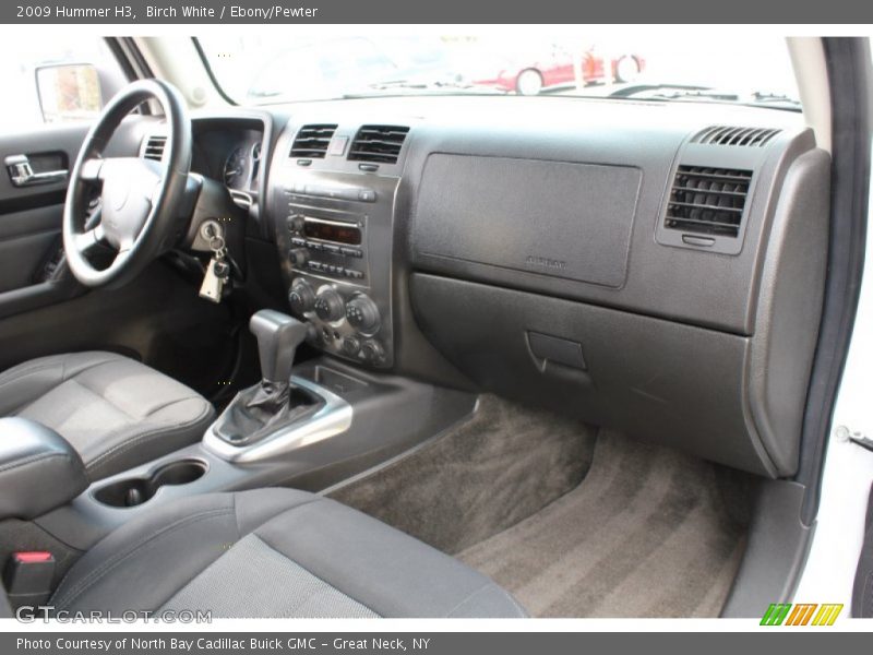 Dashboard of 2009 H3 