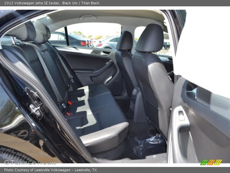 Black Uni / Titan Black 2013 Volkswagen Jetta SE Sedan