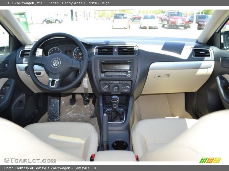 Candy White / Cornsilk Beige 2013 Volkswagen Jetta SE Sedan