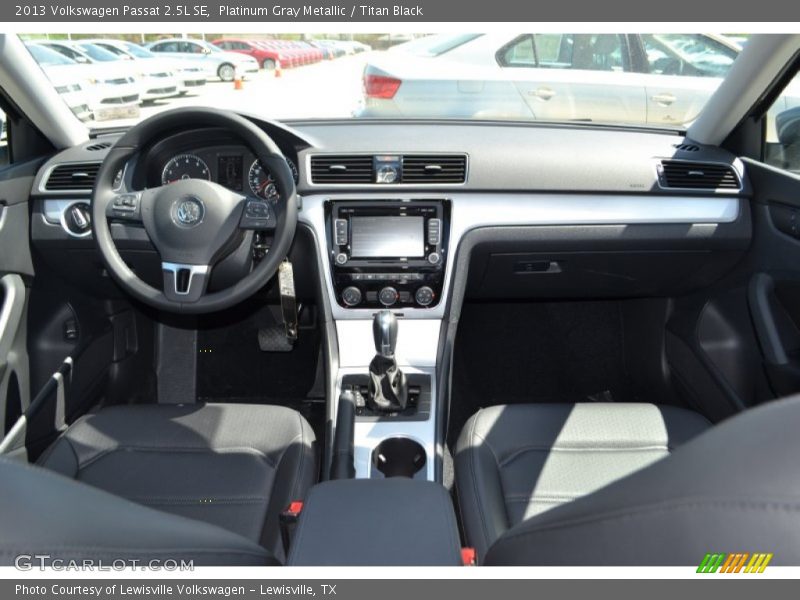 Platinum Gray Metallic / Titan Black 2013 Volkswagen Passat 2.5L SE