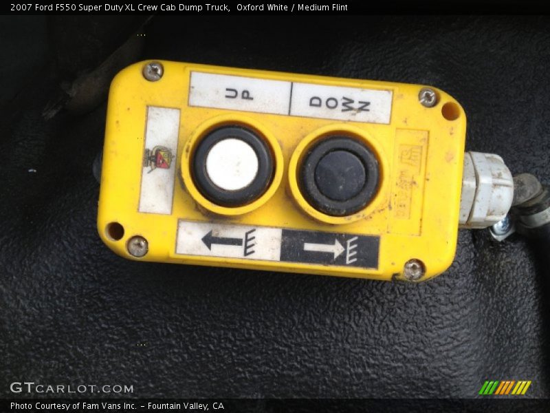 Oxford White / Medium Flint 2007 Ford F550 Super Duty XL Crew Cab Dump Truck