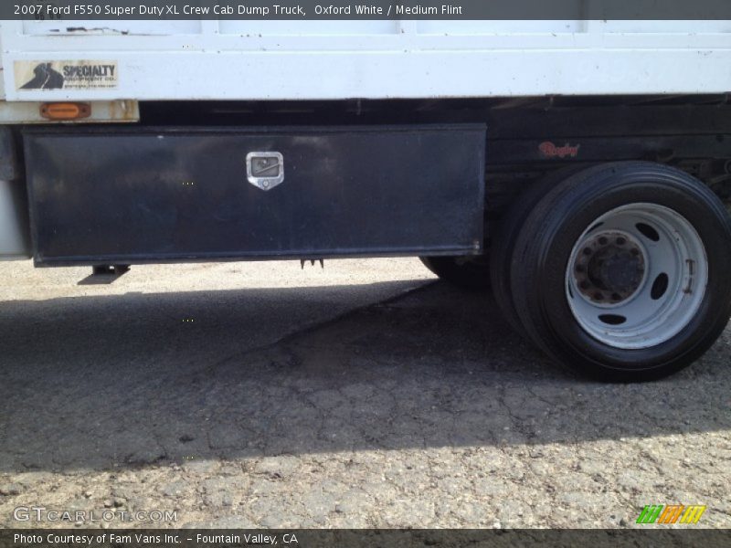 Oxford White / Medium Flint 2007 Ford F550 Super Duty XL Crew Cab Dump Truck