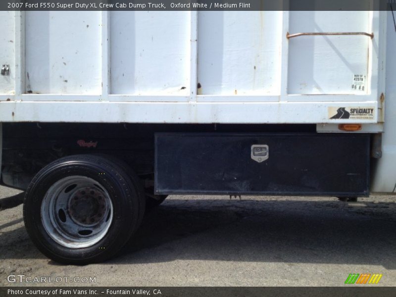 Oxford White / Medium Flint 2007 Ford F550 Super Duty XL Crew Cab Dump Truck