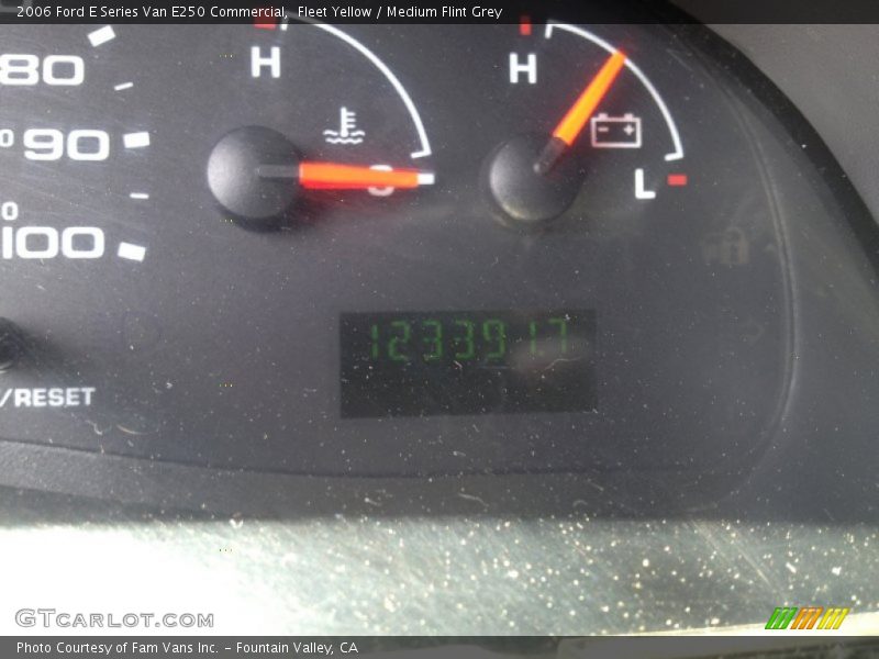 Fleet Yellow / Medium Flint Grey 2006 Ford E Series Van E250 Commercial