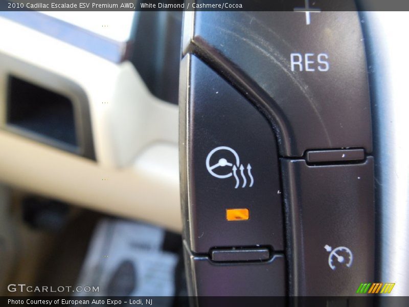 White Diamond / Cashmere/Cocoa 2010 Cadillac Escalade ESV Premium AWD