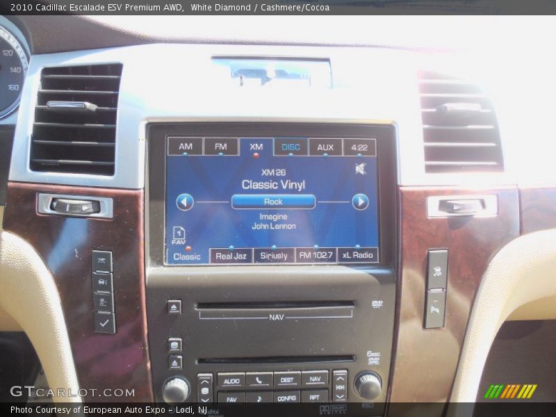 White Diamond / Cashmere/Cocoa 2010 Cadillac Escalade ESV Premium AWD