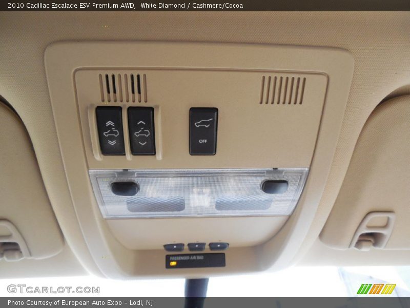 White Diamond / Cashmere/Cocoa 2010 Cadillac Escalade ESV Premium AWD