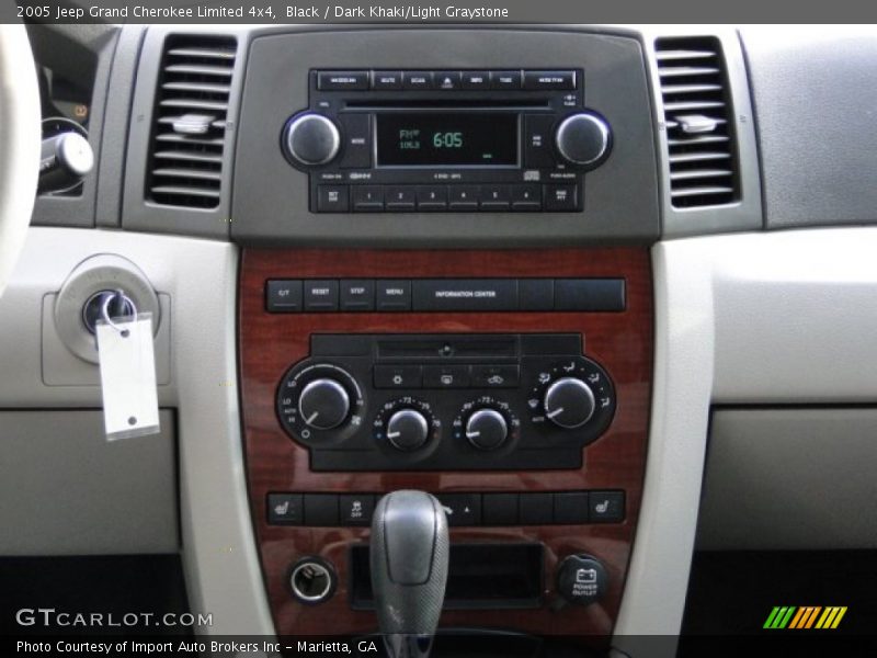 Black / Dark Khaki/Light Graystone 2005 Jeep Grand Cherokee Limited 4x4