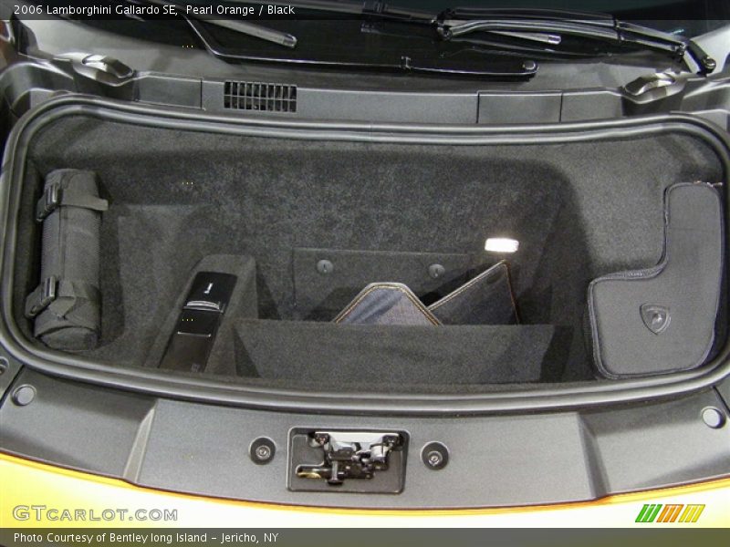  2006 Gallardo SE Trunk