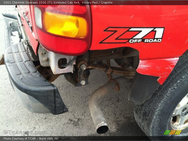 Victory Red / Graphite 2001 Chevrolet Silverado 1500 Z71 Extended Cab 4x4