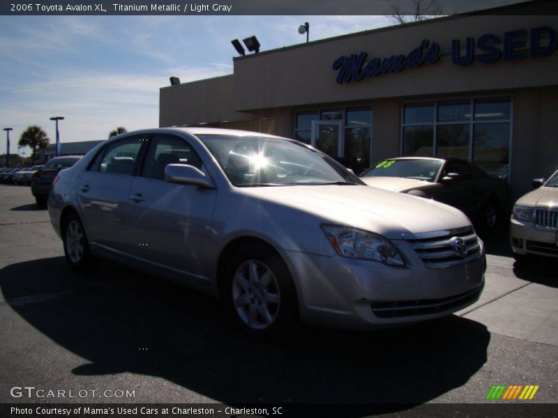 Titanium Metallic / Light Gray 2006 Toyota Avalon XL