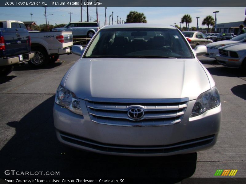 Titanium Metallic / Light Gray 2006 Toyota Avalon XL