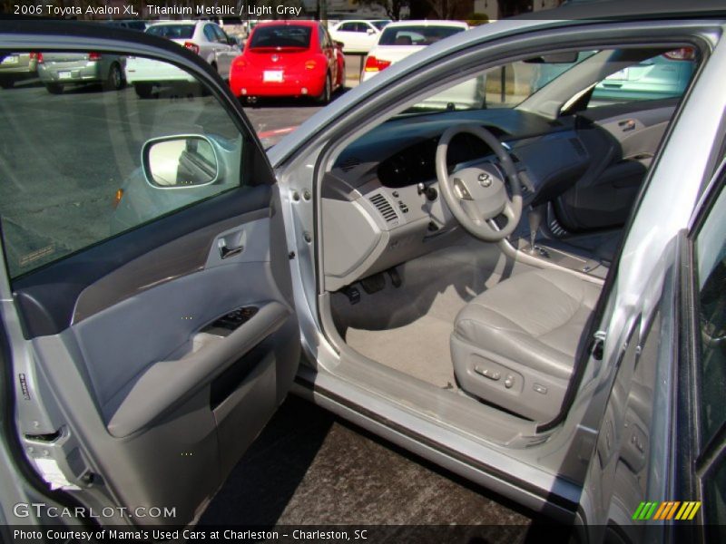 Titanium Metallic / Light Gray 2006 Toyota Avalon XL