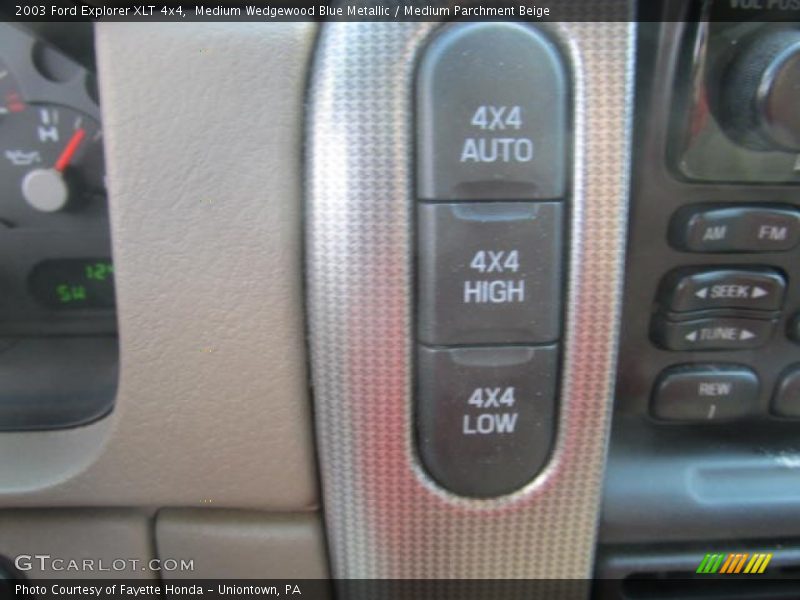 Medium Wedgewood Blue Metallic / Medium Parchment Beige 2003 Ford Explorer XLT 4x4