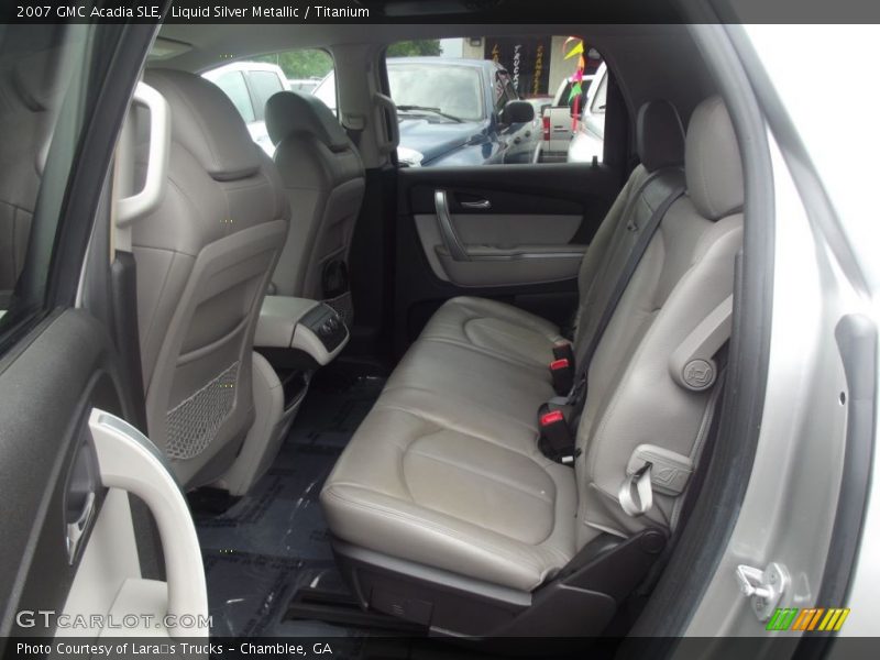 Liquid Silver Metallic / Titanium 2007 GMC Acadia SLE