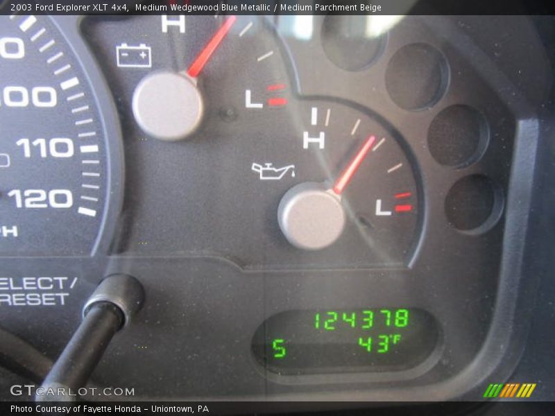 Medium Wedgewood Blue Metallic / Medium Parchment Beige 2003 Ford Explorer XLT 4x4