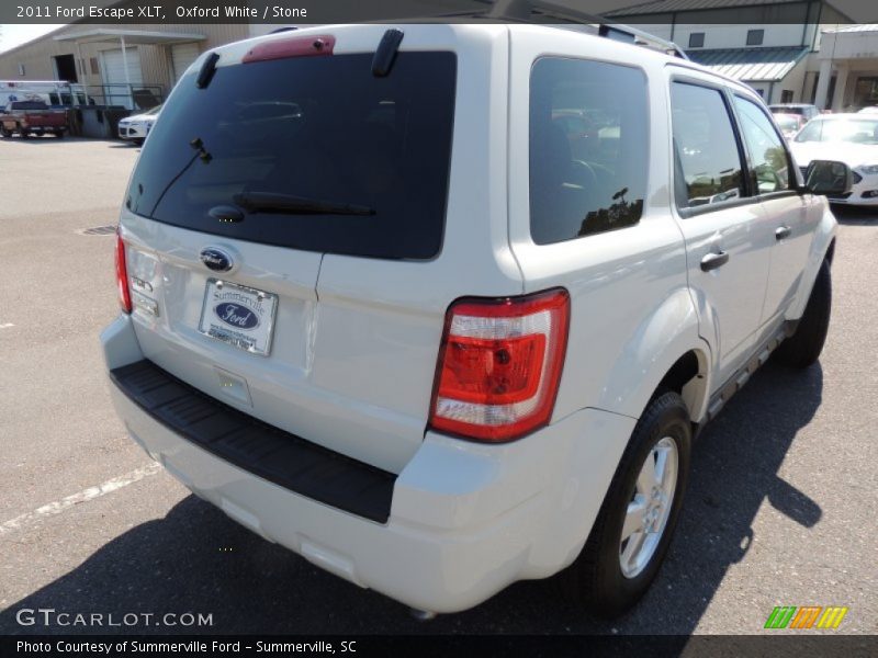 Oxford White / Stone 2011 Ford Escape XLT