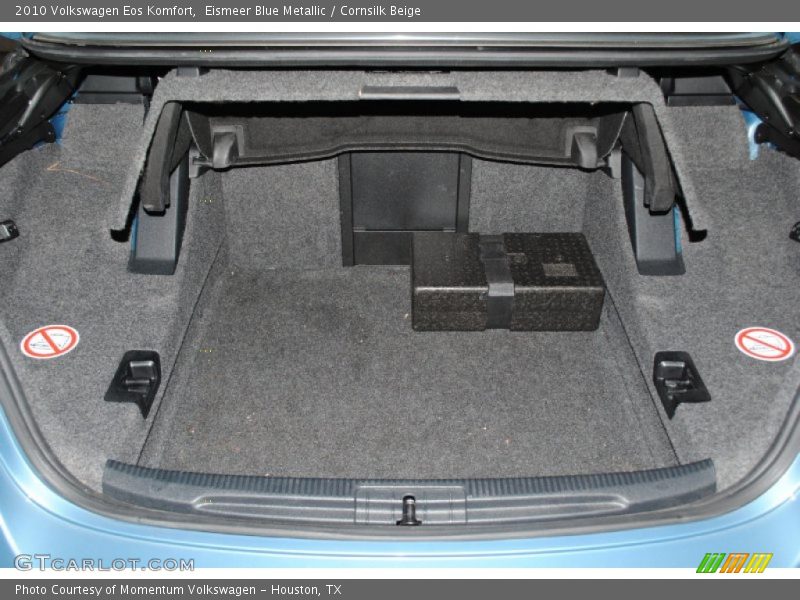 Eismeer Blue Metallic / Cornsilk Beige 2010 Volkswagen Eos Komfort
