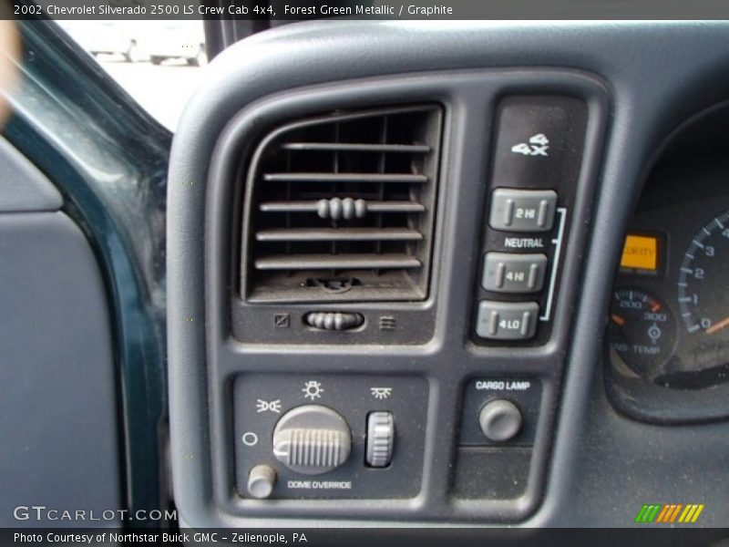 Forest Green Metallic / Graphite 2002 Chevrolet Silverado 2500 LS Crew Cab 4x4
