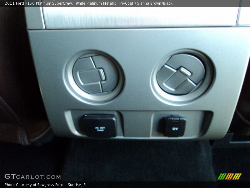 White Platinum Metallic Tri-Coat / Sienna Brown/Black 2011 Ford F150 Platinum SuperCrew