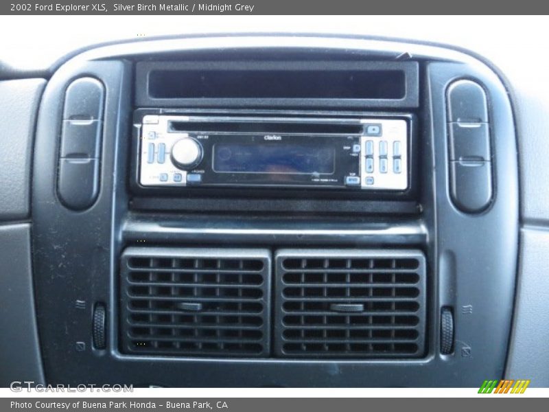Silver Birch Metallic / Midnight Grey 2002 Ford Explorer XLS