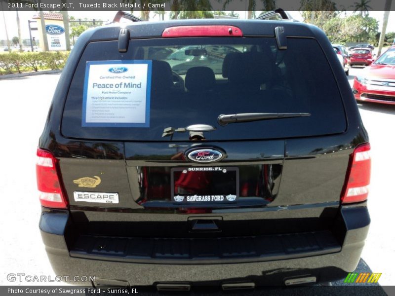 Tuxedo Black Metallic / Camel 2011 Ford Escape XLT