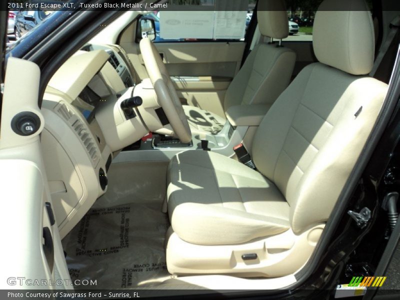 Tuxedo Black Metallic / Camel 2011 Ford Escape XLT