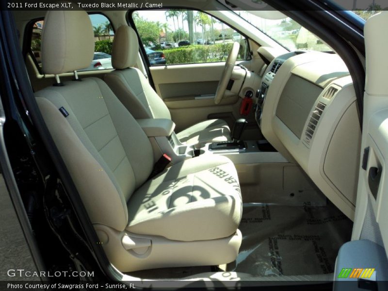 Tuxedo Black Metallic / Camel 2011 Ford Escape XLT