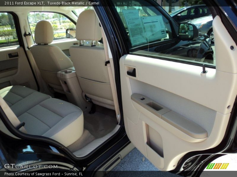 Tuxedo Black Metallic / Camel 2011 Ford Escape XLT