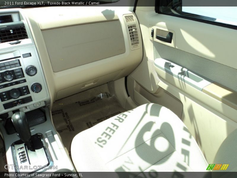 Tuxedo Black Metallic / Camel 2011 Ford Escape XLT