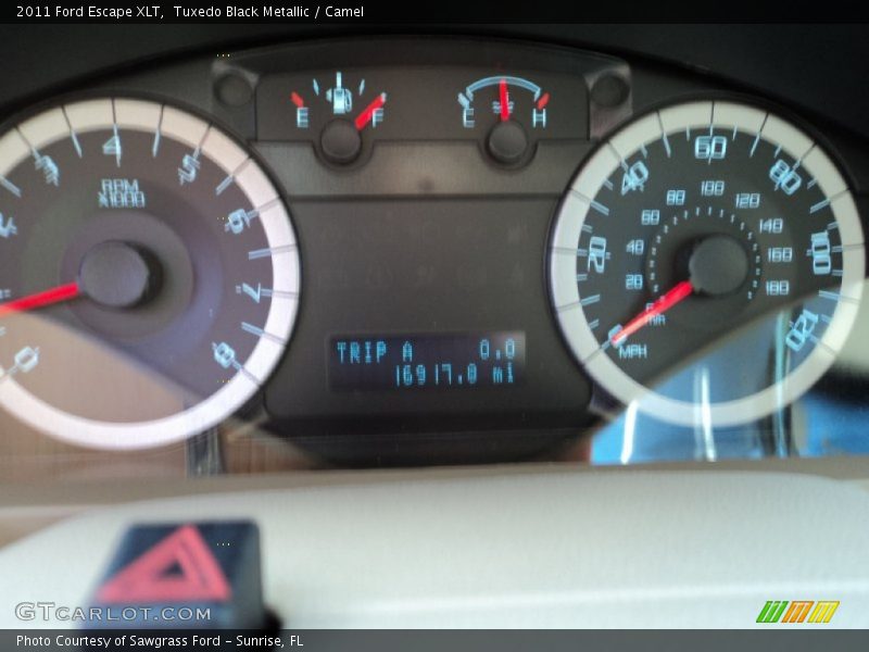 Tuxedo Black Metallic / Camel 2011 Ford Escape XLT