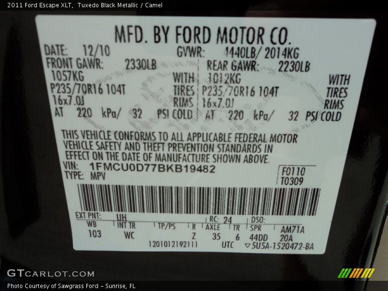 Tuxedo Black Metallic / Camel 2011 Ford Escape XLT