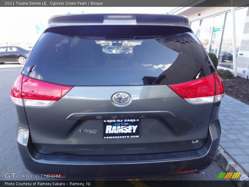 Cypress Green Pearl / Bisque 2011 Toyota Sienna LE