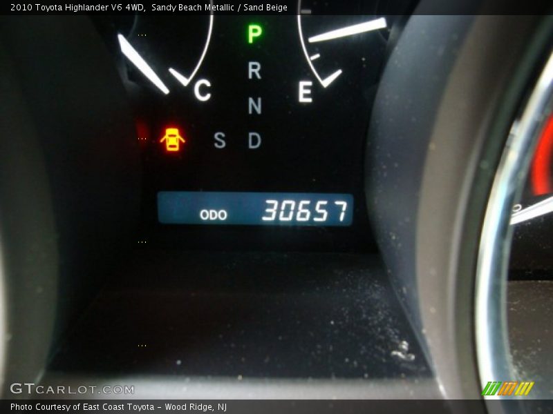 Sandy Beach Metallic / Sand Beige 2010 Toyota Highlander V6 4WD