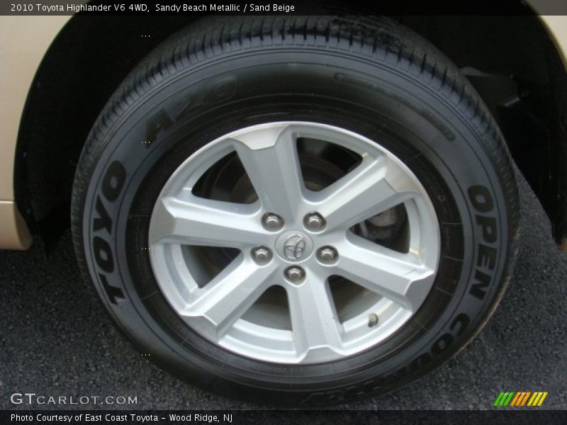 Sandy Beach Metallic / Sand Beige 2010 Toyota Highlander V6 4WD