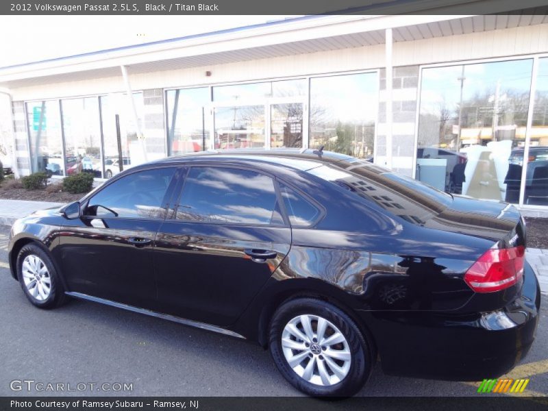 Black / Titan Black 2012 Volkswagen Passat 2.5L S